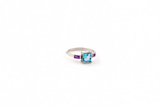 White Gold Topaz & Amethyst Ring